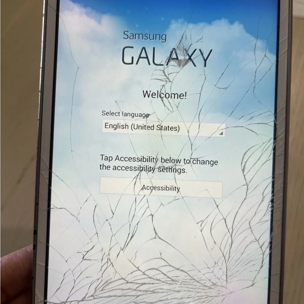 Samsung Galaxy Tab 4 sm-t230nu Does Work But Has Cracked Screen
